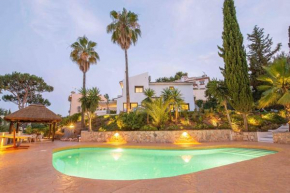 Brand new villa with pool for 8 people